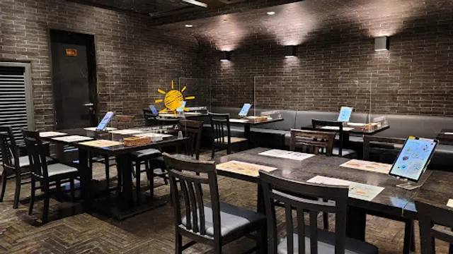 Mad For Garlic Samsung Town