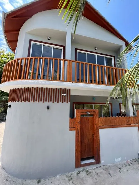 Finolhu Dhigurah Guest House