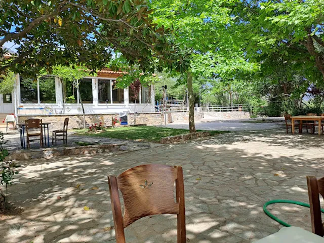 Holiday Center Pyrgos Gymno