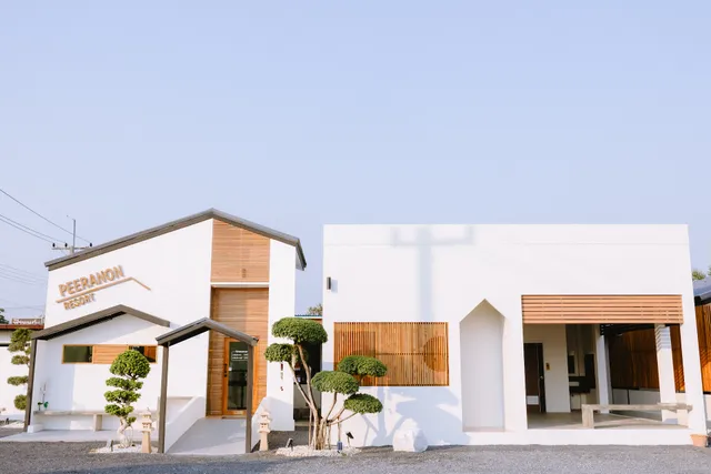 พีรนนท์ รีสอร์ท