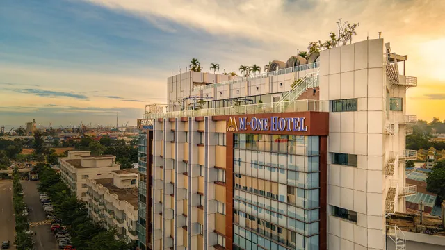 M - One Hotel Harbour Bay