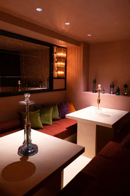 Shisha Cafe & Bar Aniesha cave (アニーシャケイブ) 六本木店