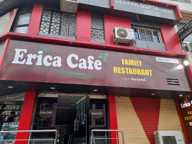Erica cafe