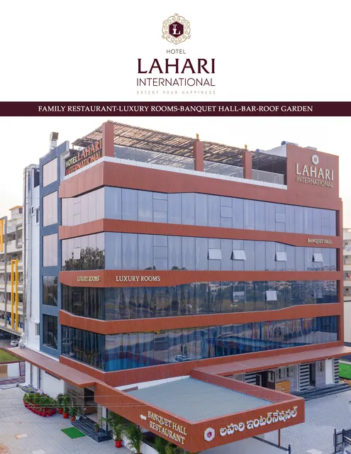 Hotel Lahari International