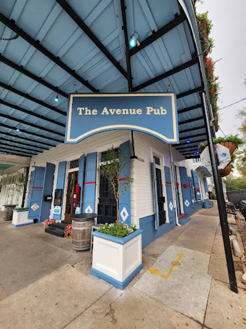 The Avenue Pub