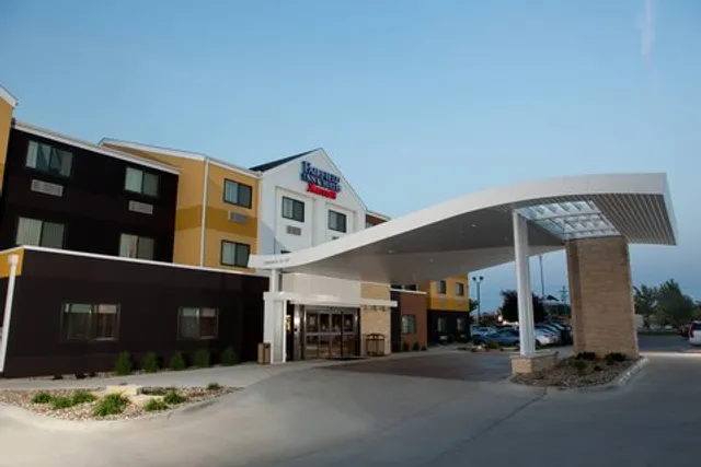 Fairfield by Marriott Inn & Suites Burlington