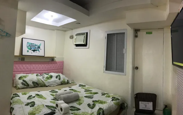 Che and James Guest House