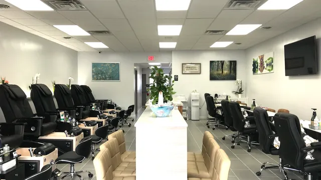 Buckingham Green Nails Inc.