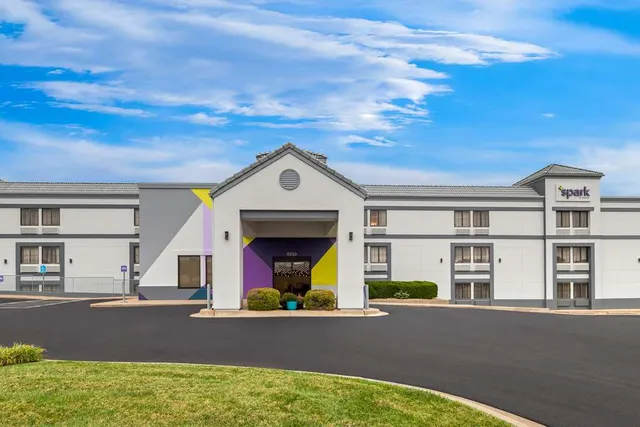 Spark by Hilton Wichita East