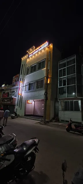 Vrs Luxury AC Domitory