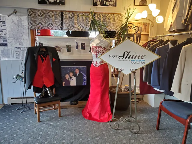 Liberty Studios - Suits - Photography Wooster