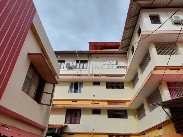 OYO Nas Tourist Home