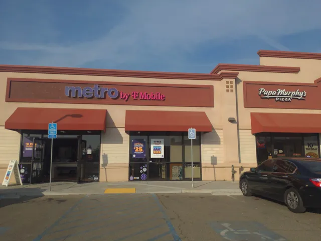 Victorian Walk Shopping Center