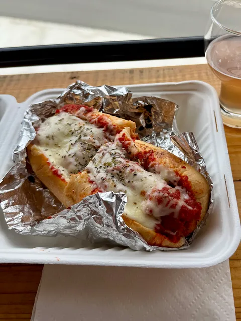 The Mad Hatter Tavern & Mad Platter Pizza