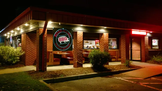 Road Hawg BBQ Swine Dining