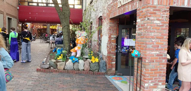 Kerrytown Market & Shops