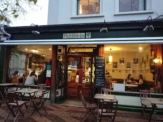 Petitou Cafe