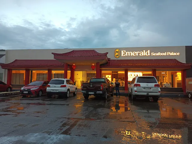 Emerald Seafood Palace