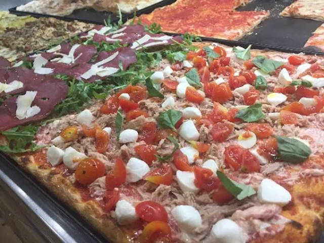 Pizzeria al taglio "Il Chiosco" (Mirco) Cecchina