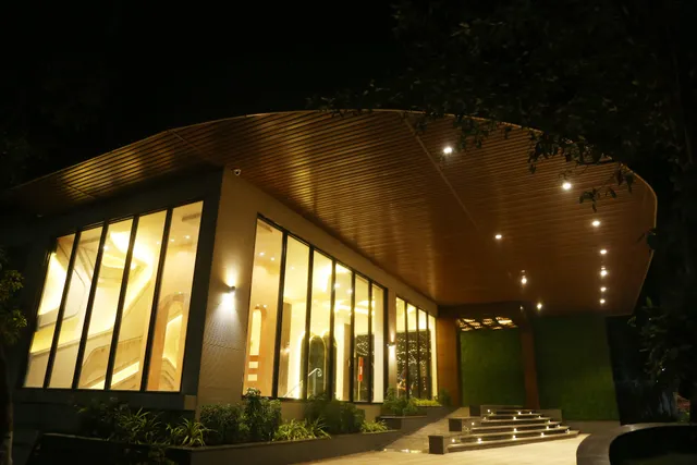 Hotel Ganapati Palace