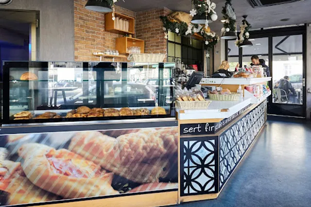 Salt & Sugar - Delivery Pyrgos