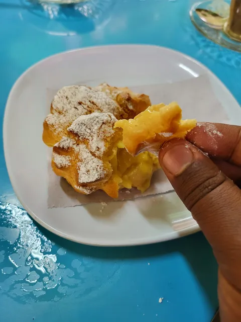 Tea Room Pastry and restaurant