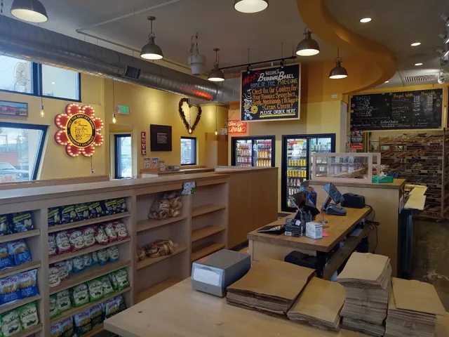 Moe’s Broadway Bagel
