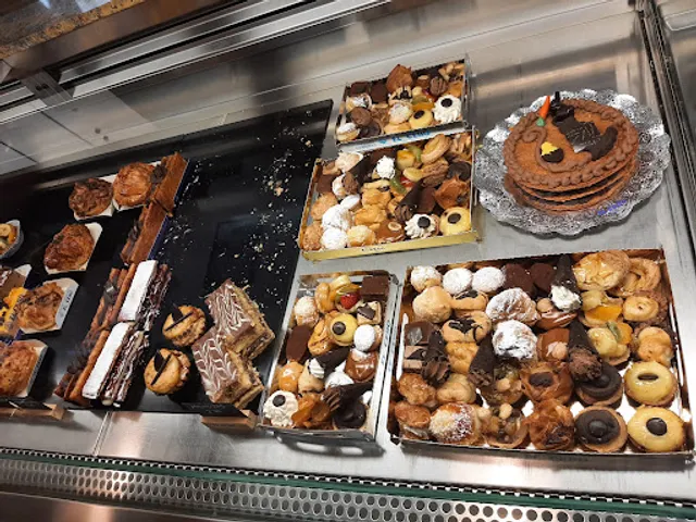 Pasteleria Bomboneria El Cebo