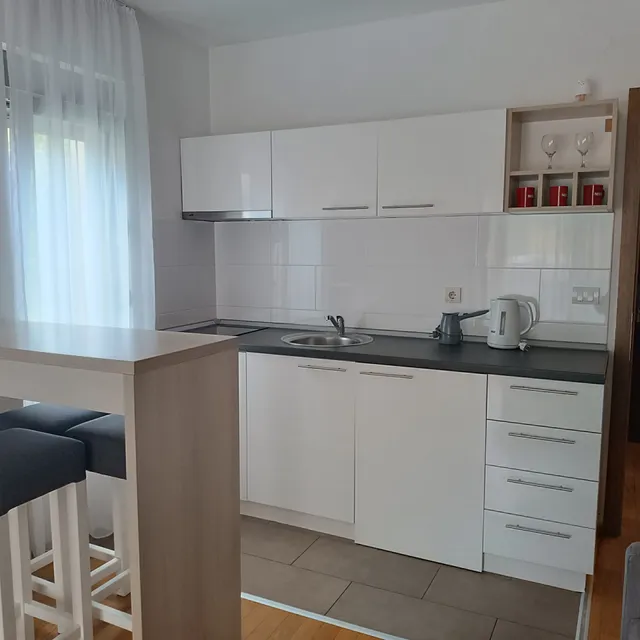 Apartments Karamarković