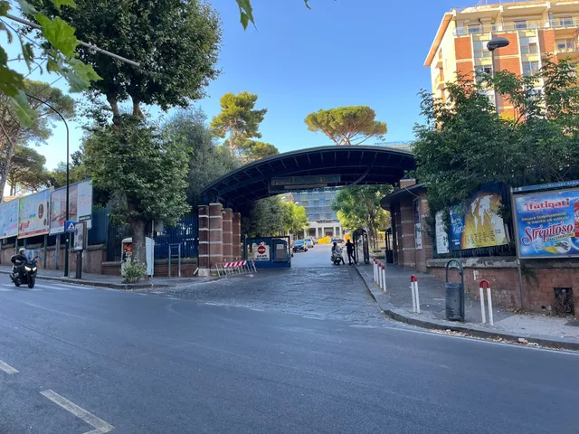 B&B F.ROOMS NAPOLI VIA SEMENTINI 13 ZONA OSPEDALIERA