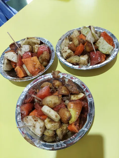 Delhi Fruit Chat