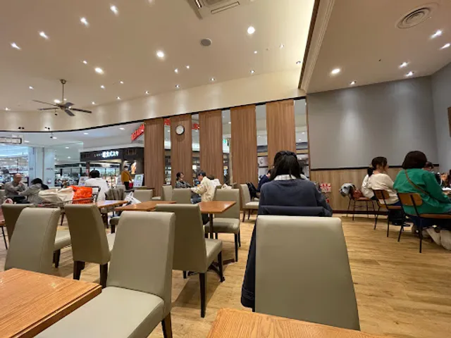ホリーズカフェ イオンモール高の原2F店