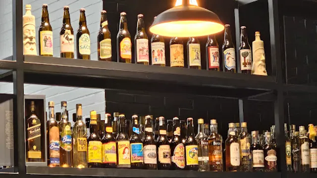 Água Doce Cachaçaria - Restaurante, Petiscos, Drinks em Guarapuava