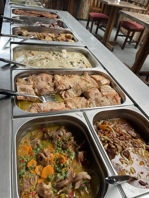 Tierra de vientos, Restobar