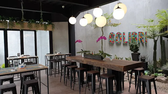 Colibri Cafe & Bakery