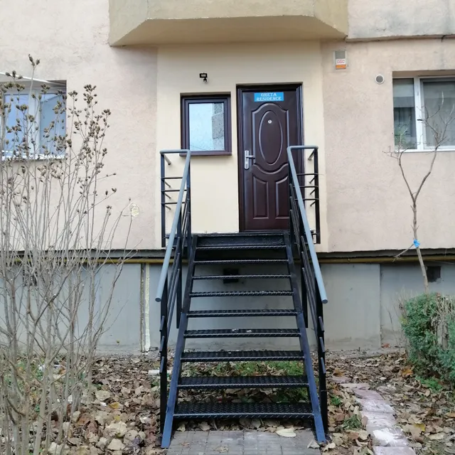 Karla / Greta Residence