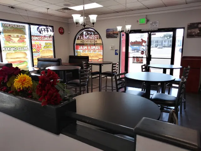 frostee's burger & ice cream