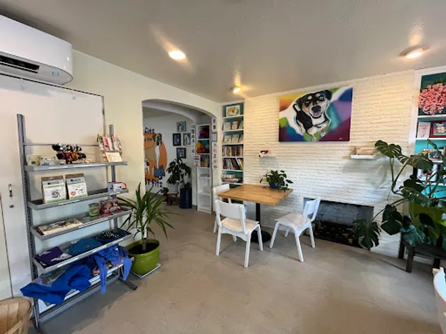 Mutts Coffee Roasters