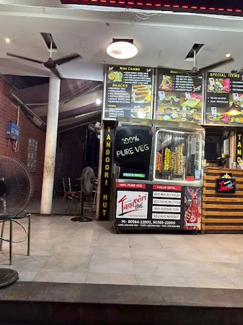 Tandoori Hut 32D