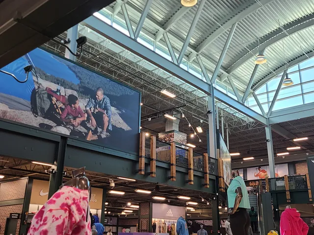 DICK'S Sporting Goods