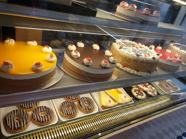 GLAMOUR FAST FOOD & TAKEAWAY