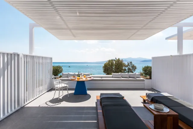 Santana Beach Suites