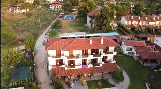 Apartments Christaras