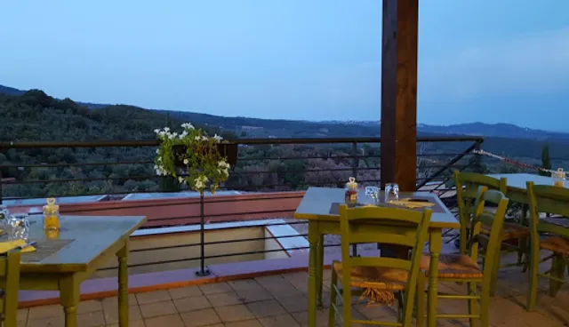 Ristorante Al Castello Roccastrada | Bar Pizzeria Braceria - Specialità Maremmane