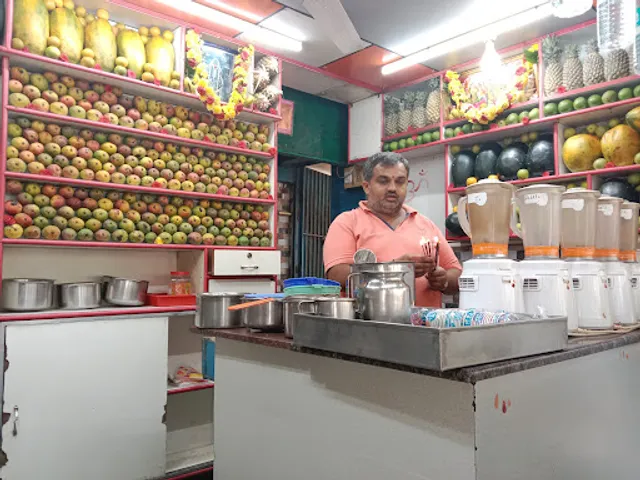 Gajanana fruit juice centre
