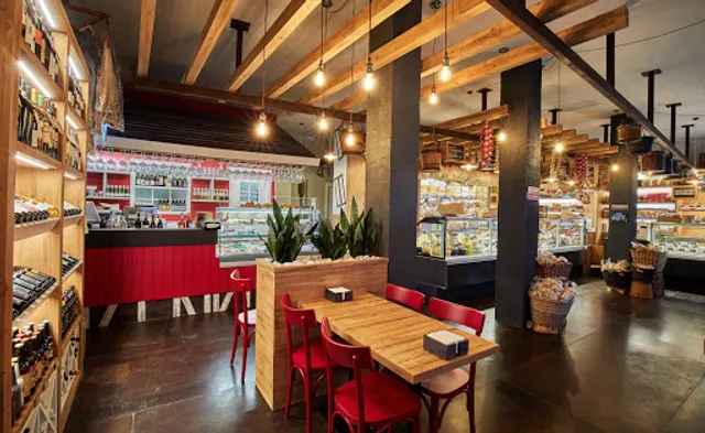 La Cascina Gastronomia e Bacaro