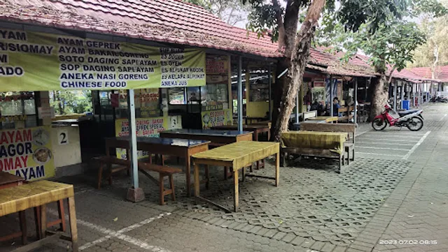 Pujale (Pusat Jajanan Lembah) - Bonbin UGM