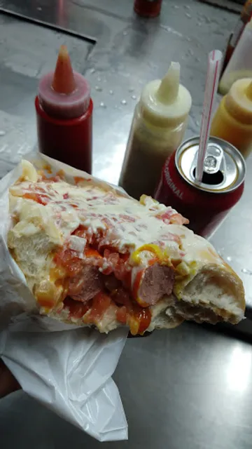 Hot Dog Benassi - Água Verde