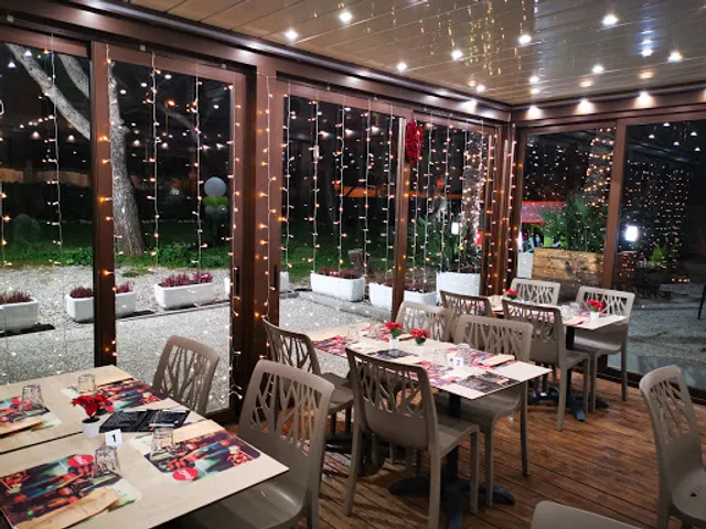 Pizzeria Sarsa verde