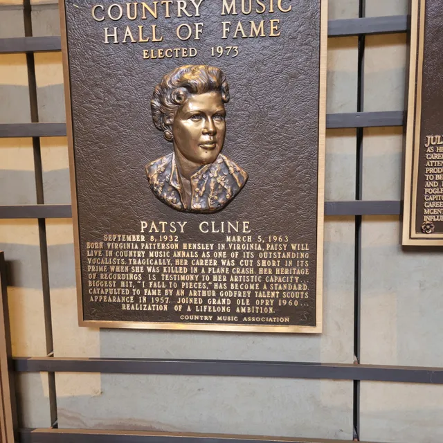 Country music hall of fame rotunda